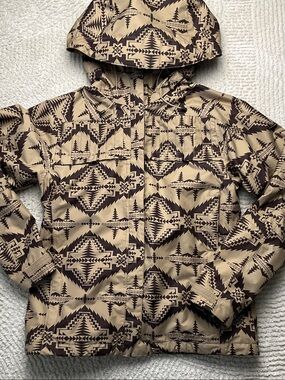 Nike ACG Tan and Brown Geometric-Print Ski Jacket Women’s XS